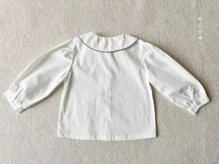 Pourenfant - Korean Children Fashion - #kidsstore - Heart Curry Blouse - 2
