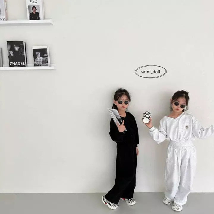 Saint Doll - Korean Children Fashion - #designkidswear - Simple V Sweatshirt with Mom - 12