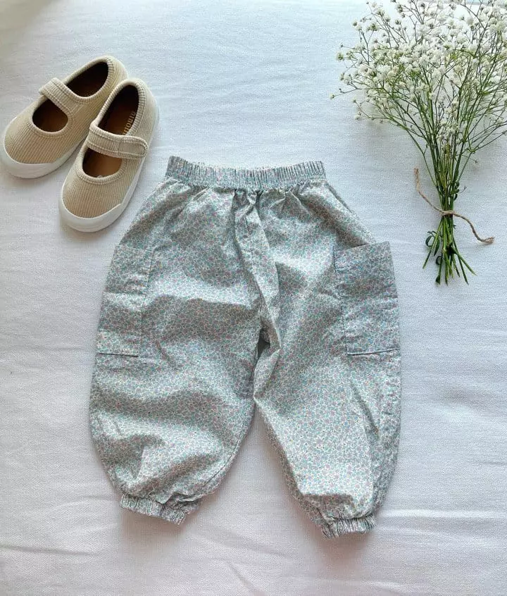 Studio M - Korean Children Fashion - #littlefashionista - Star Flower Paint Pants - 4