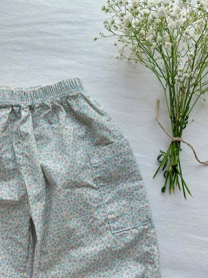 Studio M - Korean Children Fashion - #minifashionista - Star Flower Paint Pants - 5