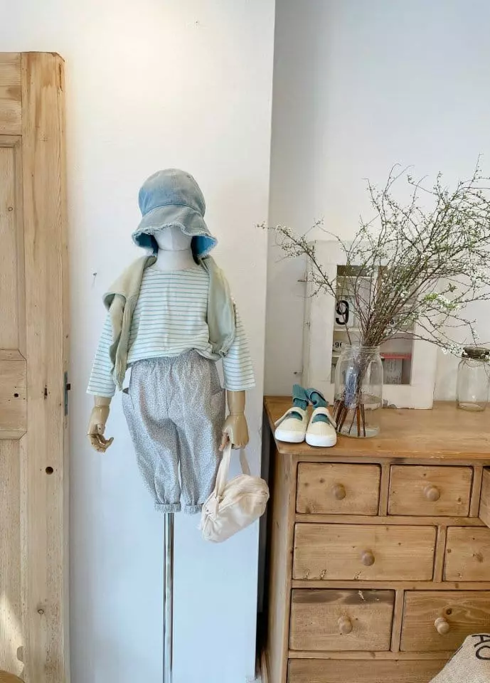 Studio M - Korean Children Fashion - #prettylittlegirls - Stripes Slit Tee - 7