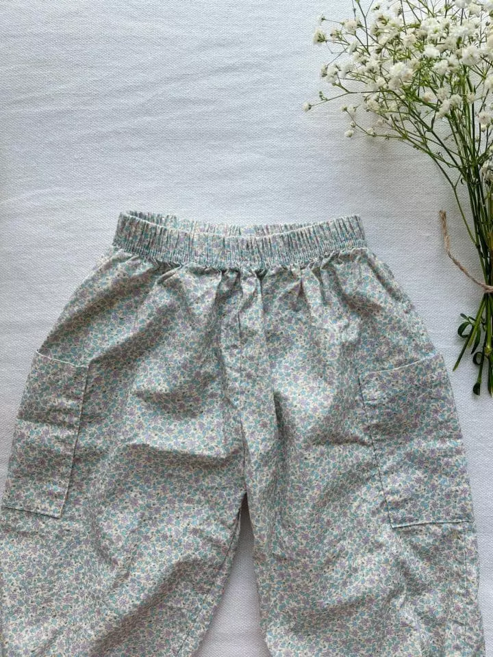 Studio M - Korean Children Fashion - #prettylittlegirls - Star Flower Paint Pants - 6