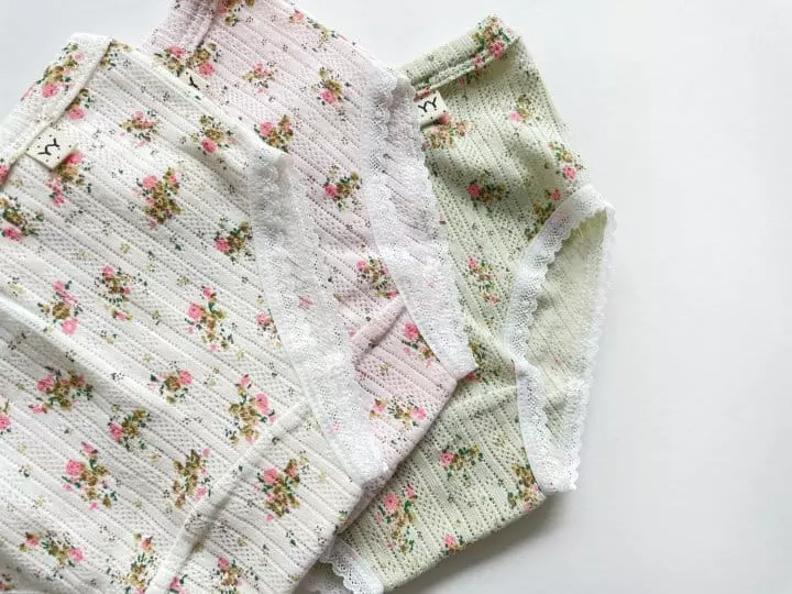 Yerooyena - Korean Children Fashion - #kidsstore - Gold Flower Girl Underpants - 3