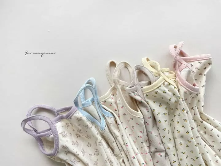 Yerooyena - Korean Children Fashion - #magicofchildhood - Flower Sleeveless