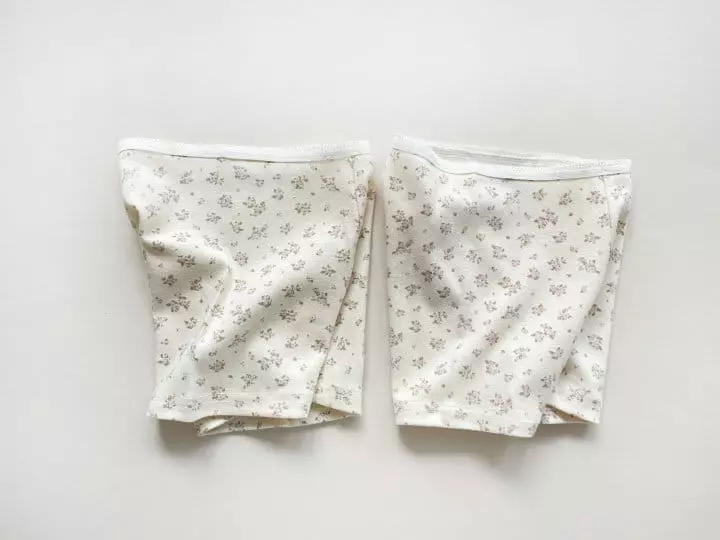 Yerooyena - Korean Children Fashion - #toddlerclothing - Flower Leggings - 6