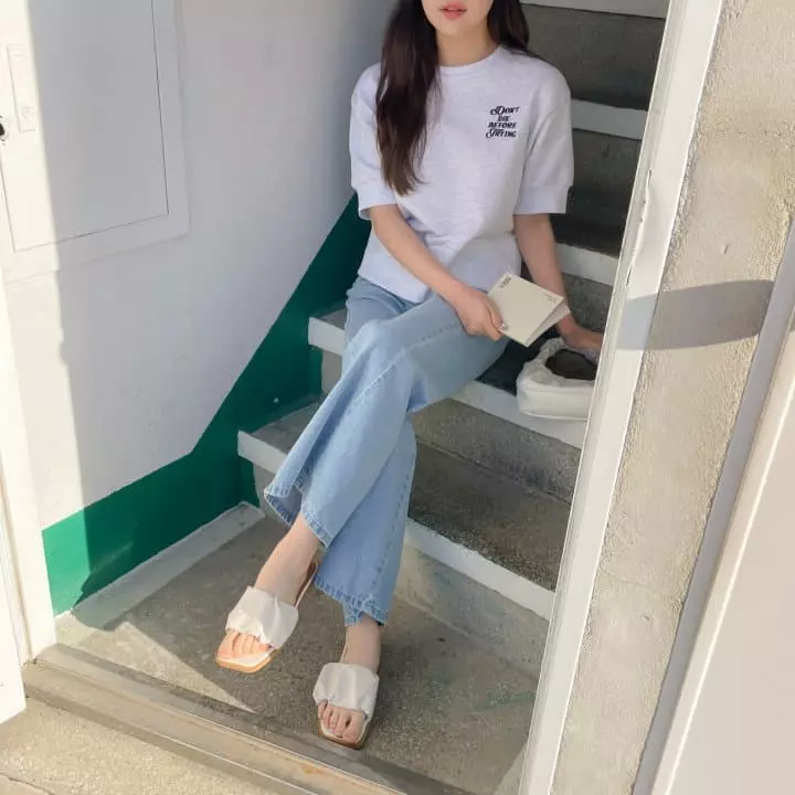 Another Plan - Korean Women Fashion - #vintagekidsstyle - Like Embrodiery Short Sleeves Sweatshirt - 3