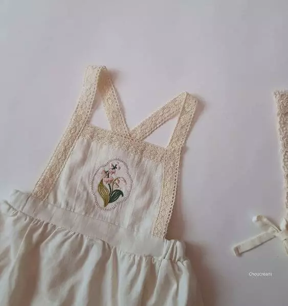 Choucream - Korean Baby Fashion - #babywear - Flower Embrodiery Apron One-piece - 2