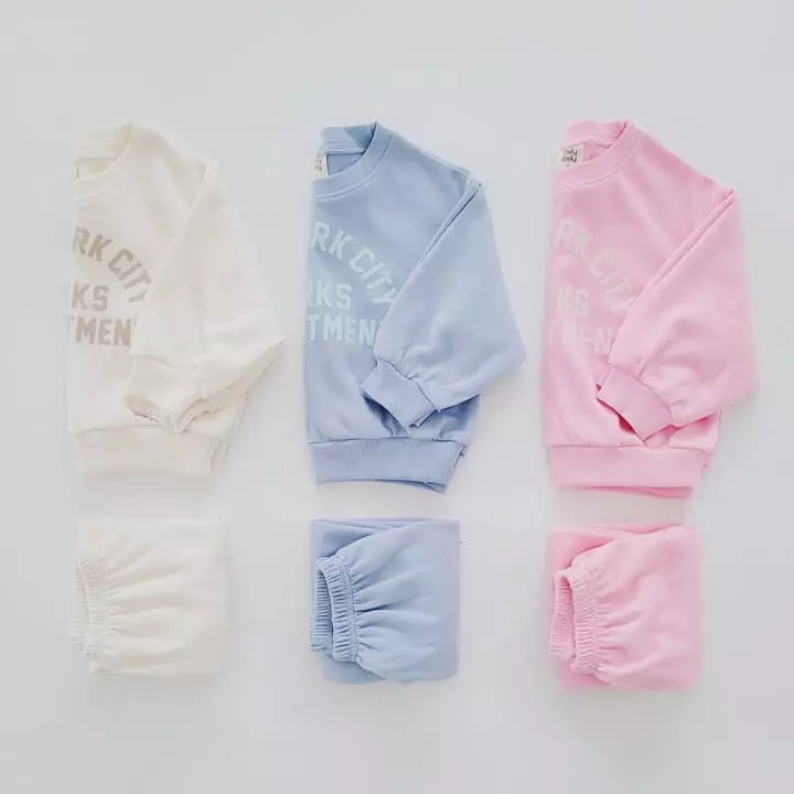 Daily Daily - Korean Children Fashion - #toddlerclothing - Hey New York Top Bottom Set - 6
