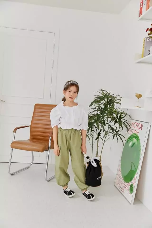 Dore Dore - Korean Children Fashion - #kidzfashiontrend - Square Frill Blouse - 7
