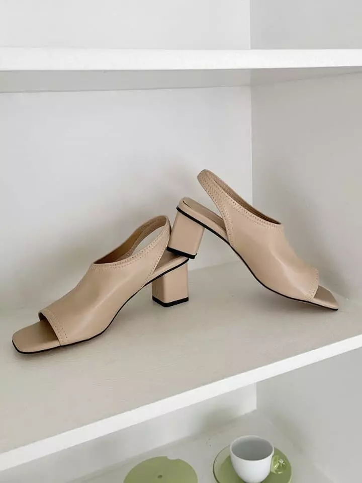 Golden Shoe - Korean Women Fashion - #momslook - st2216 Sandals - 2