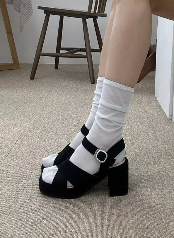 Golden Shoe - Korean Women Fashion - #momslook - bl8102 Sandals - 2