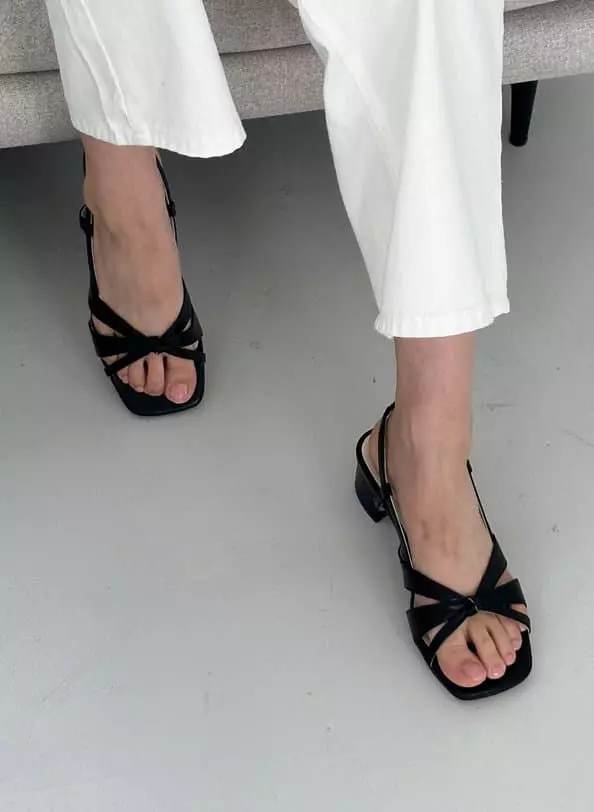 Golden Shoe - Korean Women Fashion - #romanticstyle - mt1506 Sandals - 4