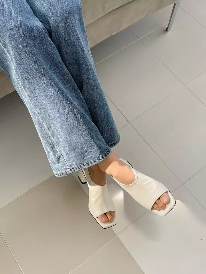 Golden Shoe - Korean Women Fashion - #womensfashion - st2216 Sandals - 5
