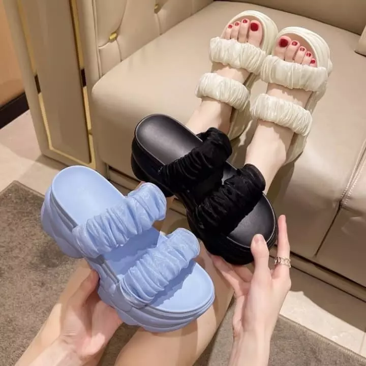 Golden Shoe - Korean Women Fashion - #womensfashion - dh3118 Slippers