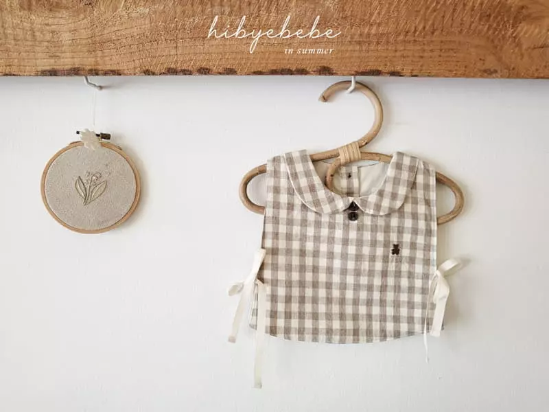 Hi Byebebe - Korean Baby Fashion - #babygirlfashion - Check Collar Bib