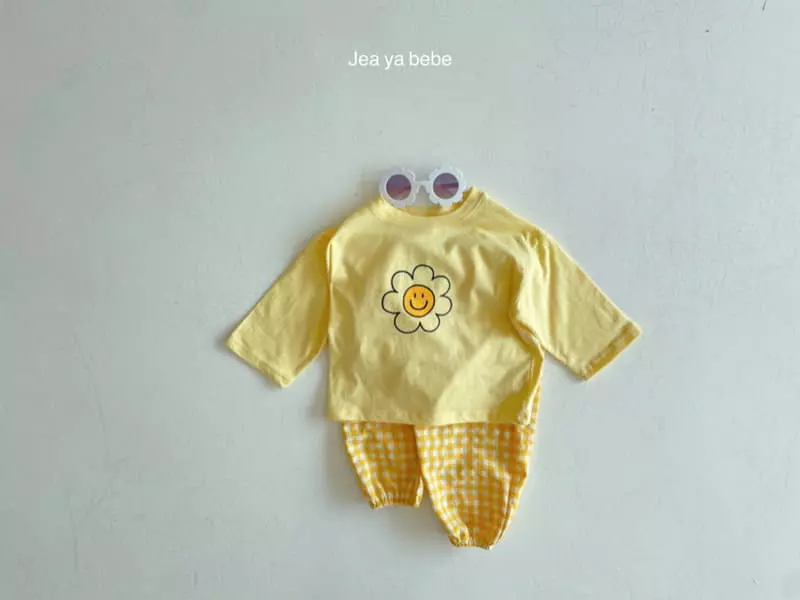 Jeaya & Mymi - Korean Children Fashion - #Kfashion4kids - Kid Daisy Top Bottom Set - 2