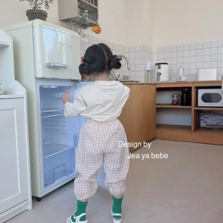 Jeaya & Mymi - Korean Children Fashion - #kidzfashiontrend - Daisy Top Bottom Set