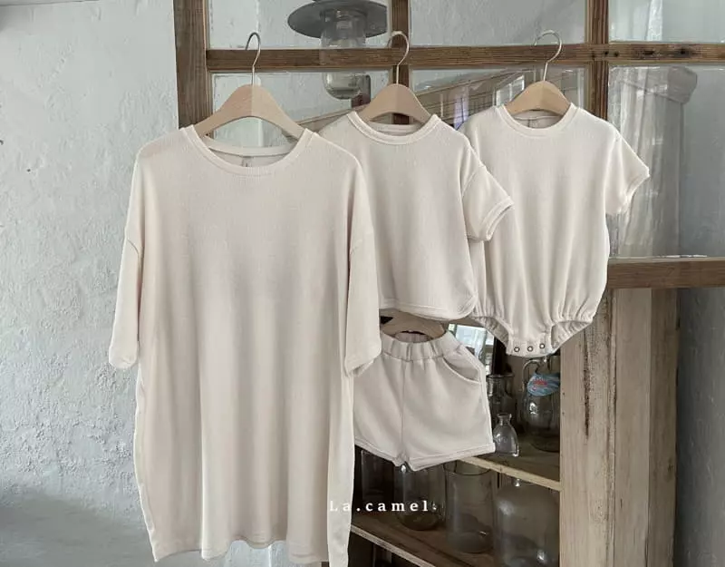 La Camel - Korean Women Fashion - #momslook - Joy Long Tee Mom - 4