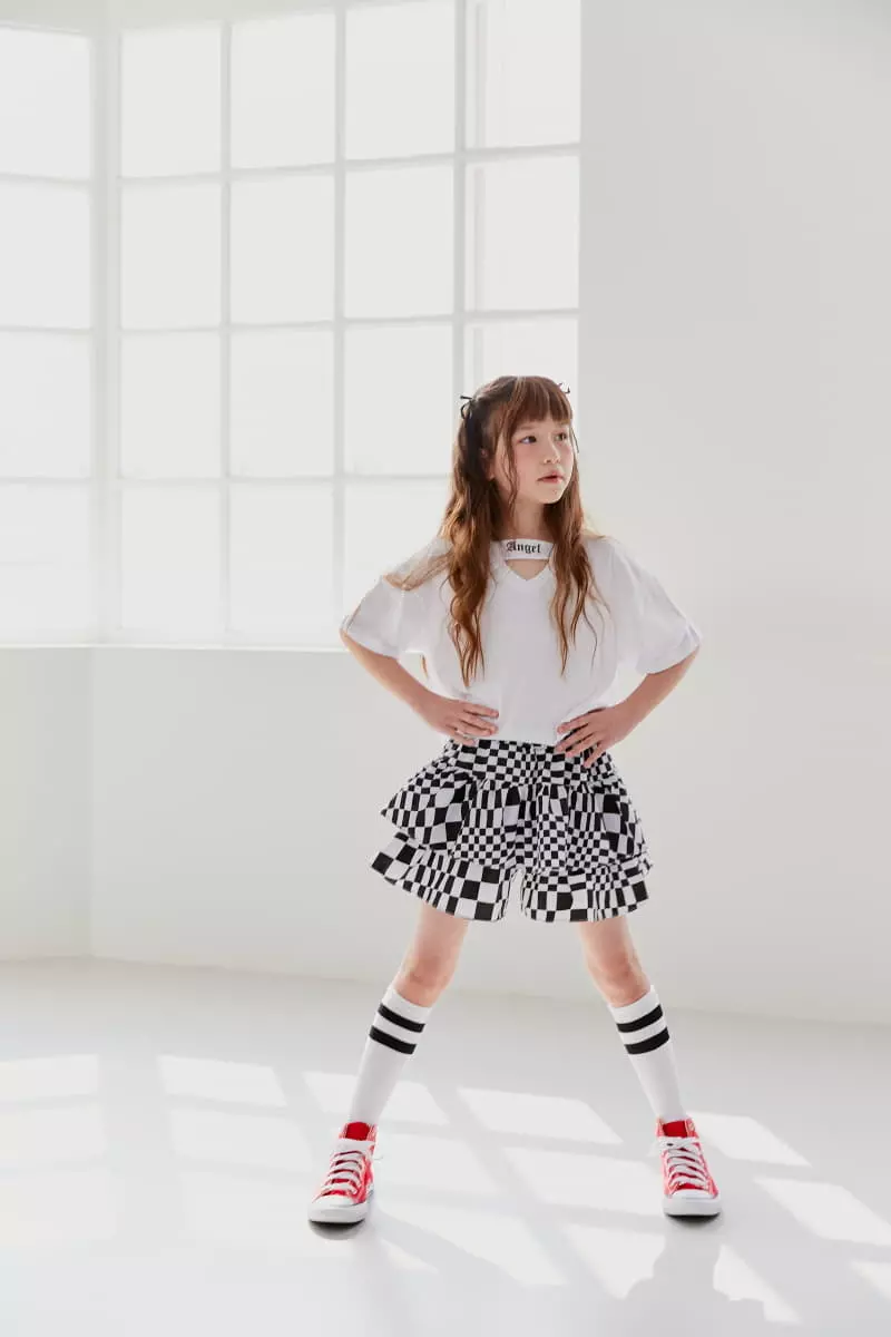 Lilas - Korean Children Fashion - #kidsshorts - Cross V Neck Tee - 2