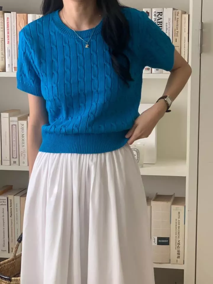 Loner - Korean Women Fashion - #thatsdarling - Twist Round Knit Tee