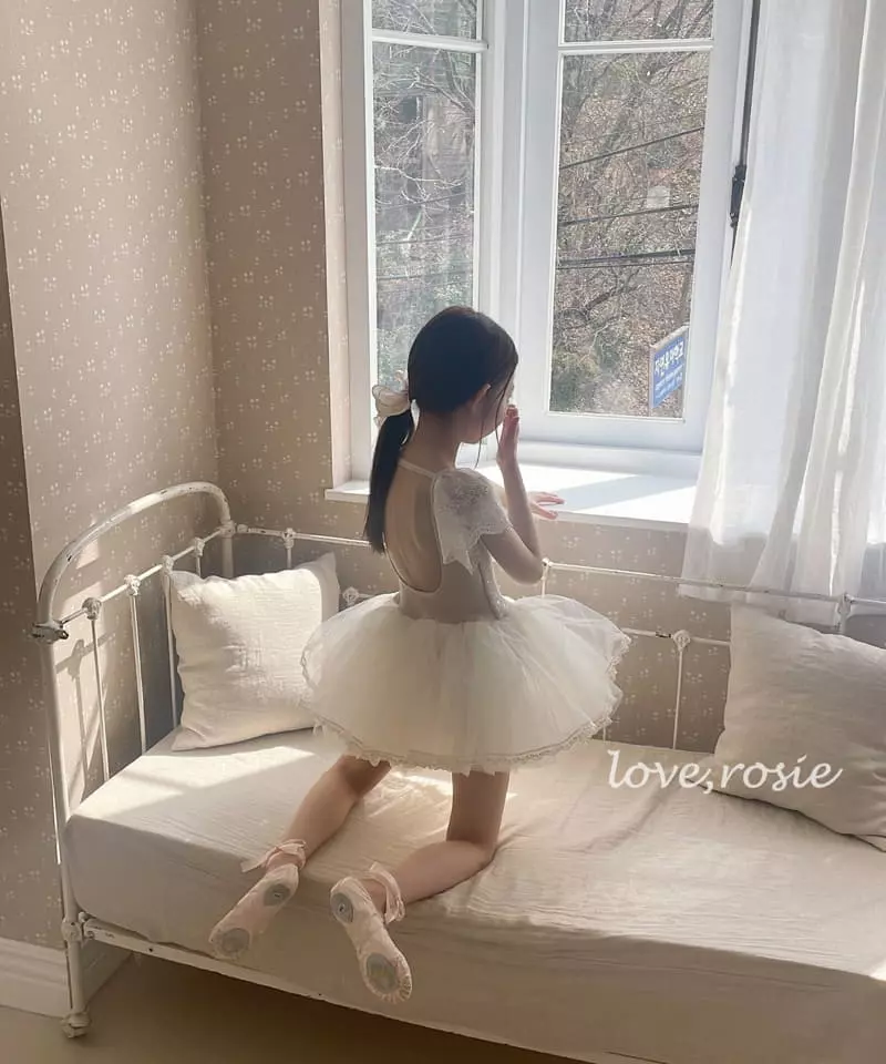 Love Rosie - Korean Children Fashion - #kidsstore - Swan Vintage Lace Beret Wear - 10