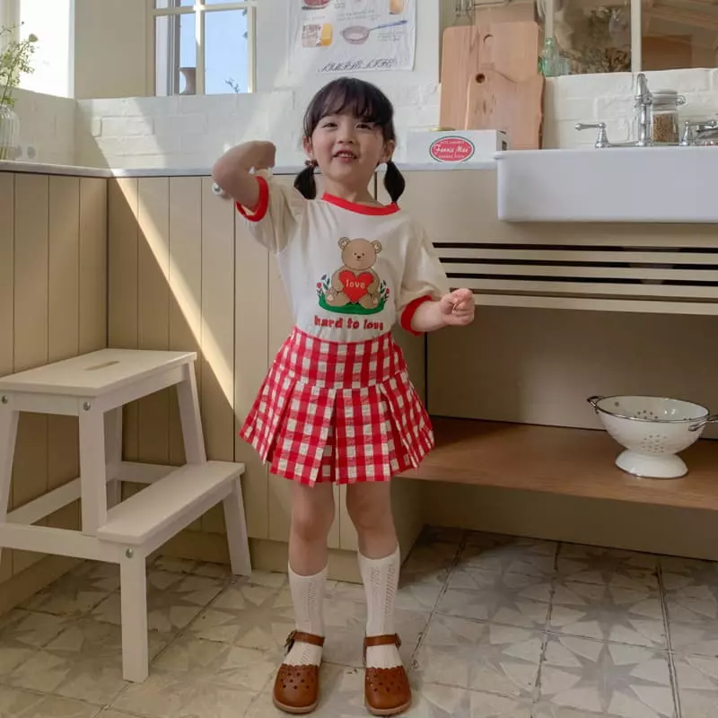 Momo Ann - Korean Children Fashion - #kidsshorts - Heart Bear Tee - 8