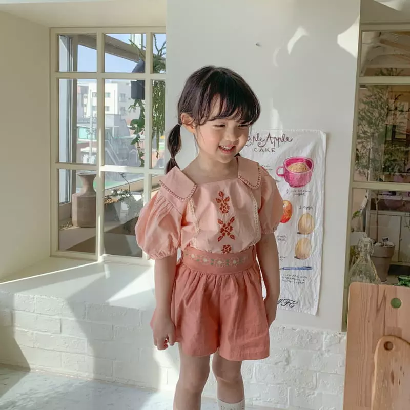 Momo Ann - Korean Children Fashion - #kidsshorts - Clover Skirt Pants - 3
