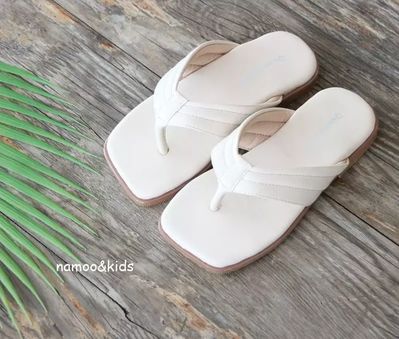 Namoo & Kids - Korean Children Fashion - #toddlerclothing - Banhana Slipper - 2
