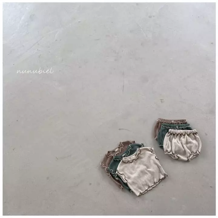 Nunubiel - Korean Baby Fashion - #babyoninstagram - Baby Cockscomb Top Bottom Set