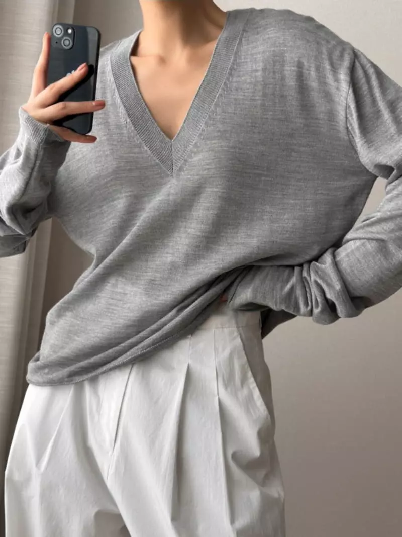 Paper Moon - Korean Women Fashion - #momslook - Wool Silk Deep V Neck Long Sleeved Knit Tee - 4