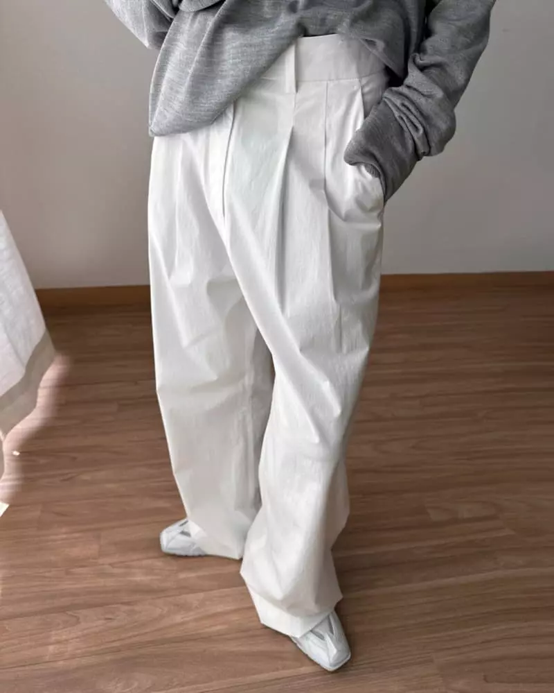 Paper Moon - Korean Women Fashion - #womensfashion - cotton two pin - tuck wide trousers - 5