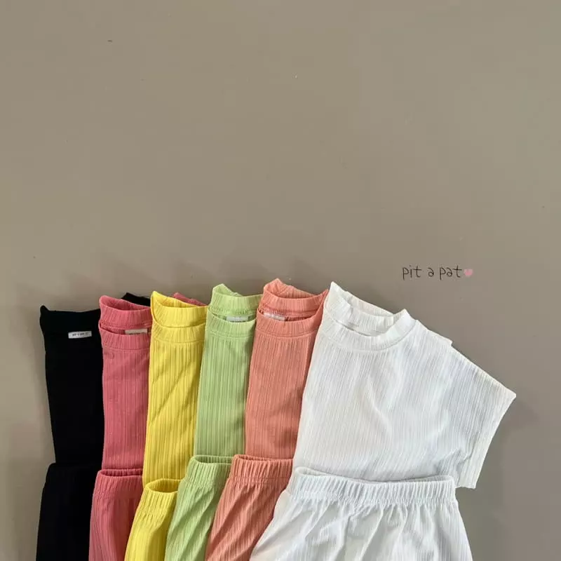 Pitapat - Korean Children Fashion - #Kfashion4kids - Crayon Top Bottom Set - 2