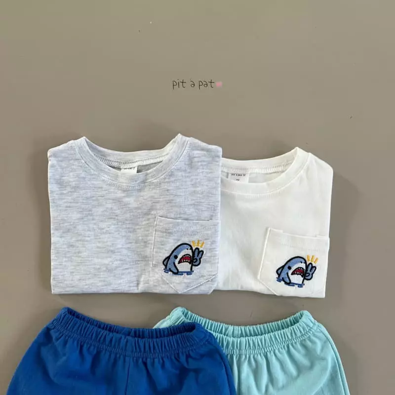 Pitapat - Korean Children Fashion - #toddlerclothing - V Shark Top Bottom Set - 5