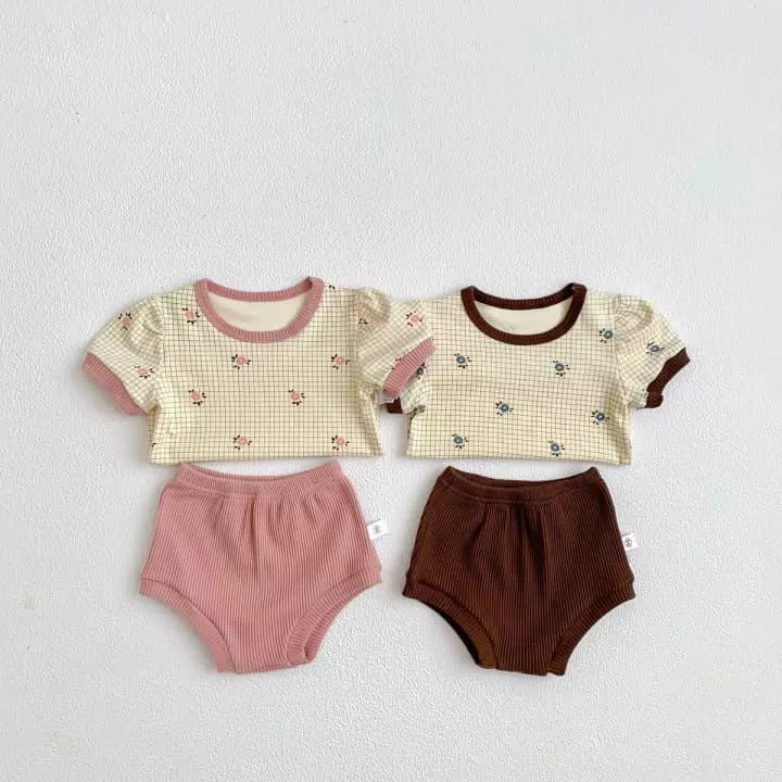 Reve Kid - Korean Baby Fashion - #babyoninstagram - Flower Check Top Bottom Set - 2