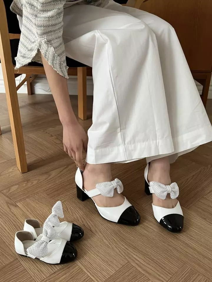 The Muse - Korean Women Fashion - #momslook - 1057 Ribbon Fltas - 3