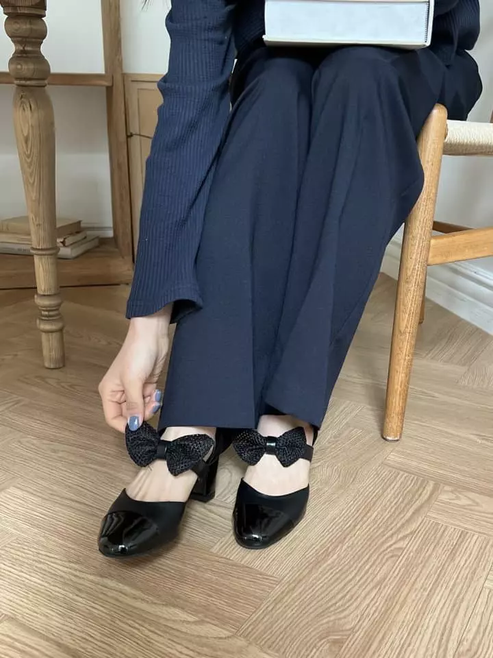 The Muse - Korean Women Fashion - #momslook - 1057 Ribbon Fltas - 5