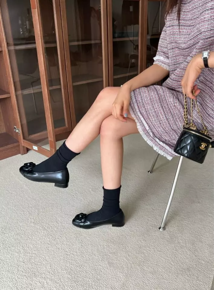 The Muse - Korean Women Fashion - #womensfashion - 1047 Camelia Flower Flalts - 4