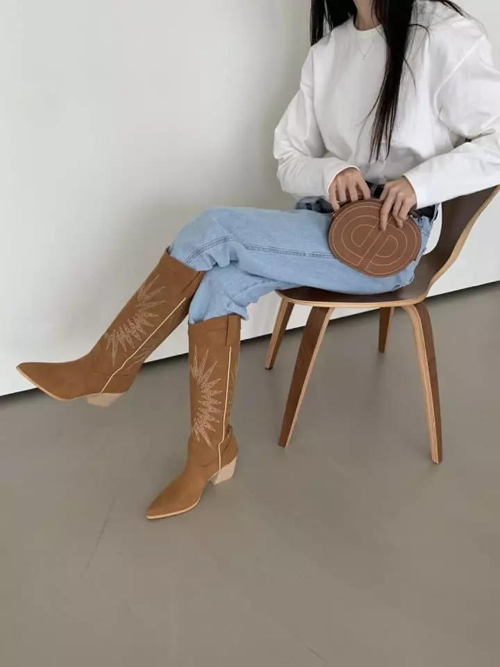 The Muse - Korean Women Fashion - #momslook - 1046 High Embroidery Western Long Boots - 3