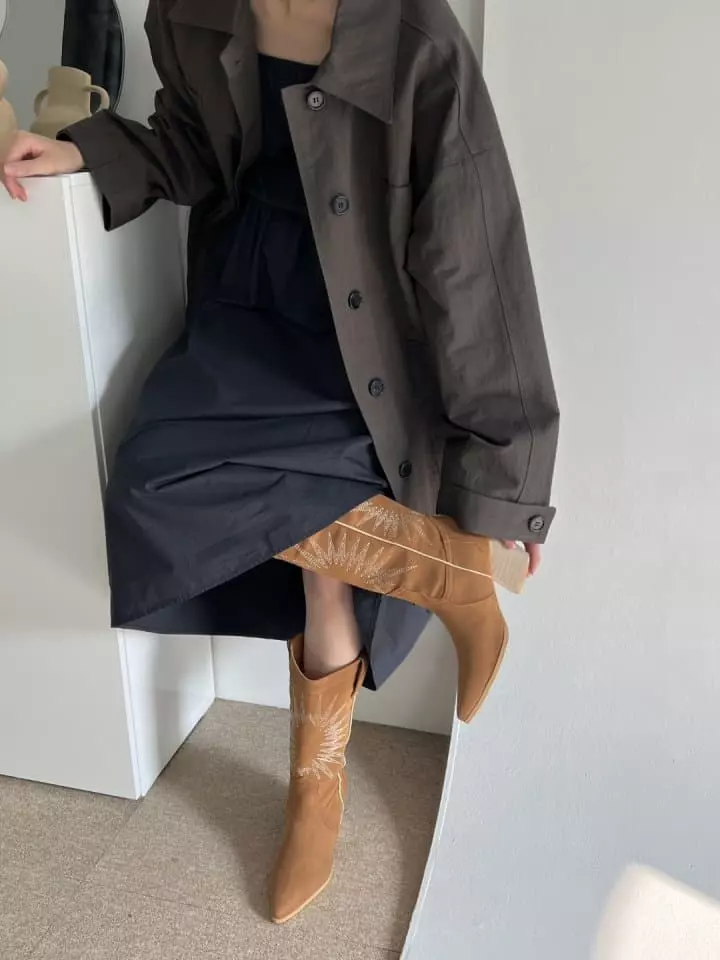 The Muse - Korean Women Fashion - #womensfashion - 1045 High Embroidery Western Middle Boots - 4
