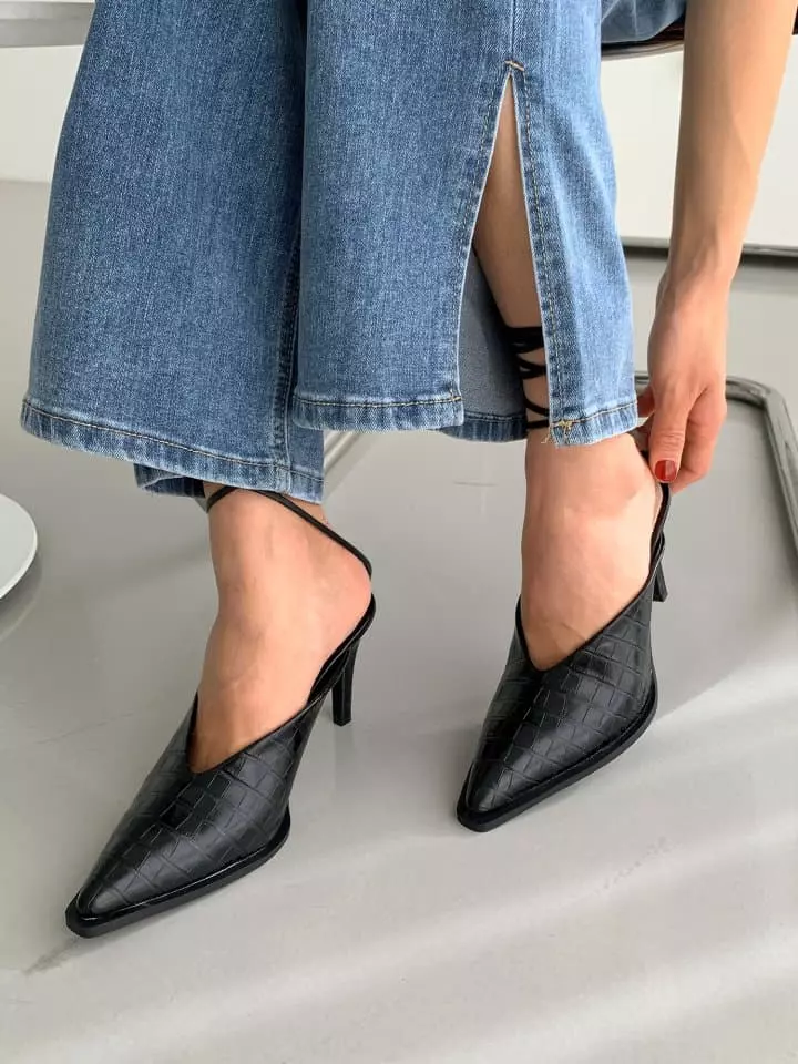 The Muse - Korean Women Fashion - #womensfashion - 1023 V Line Mule - 4