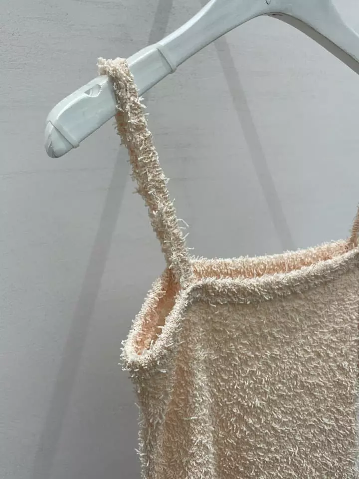 Very - Korean Women Fashion - #womensfashion - Candy Sleeveless