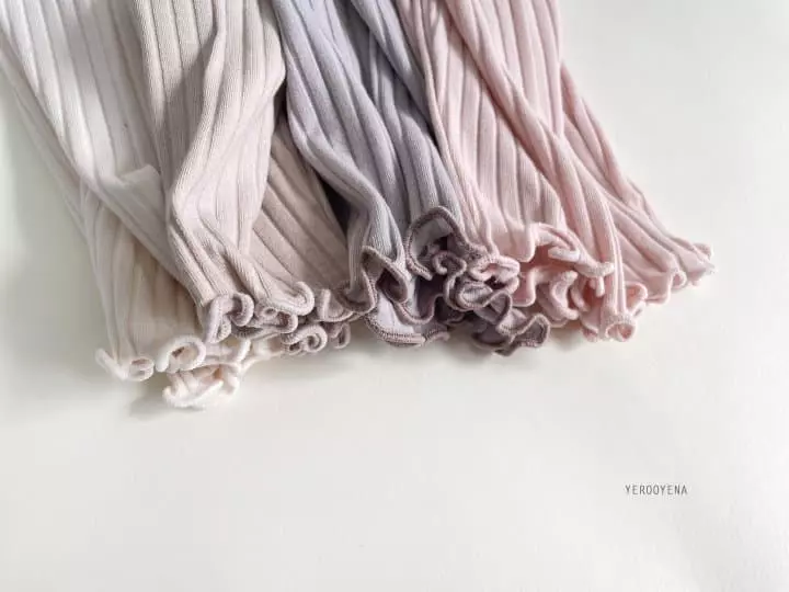 Yerooyena - Korean Children Fashion - #childofig - Creamy Inta Leggings