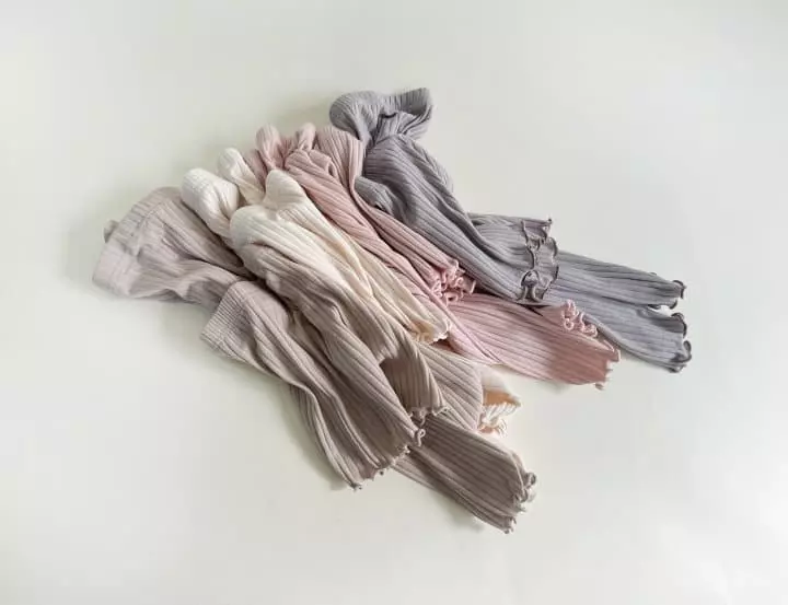 Yerooyena - Korean Children Fashion - #kidsstore - Creamy Inta Leggings - 7