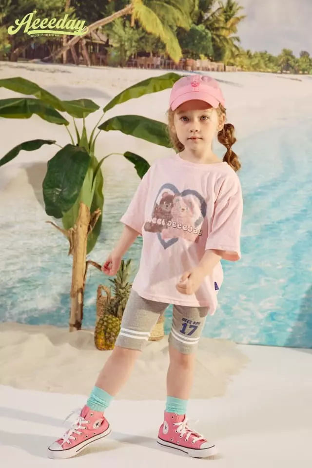 Aeeeday - Korean Children Fashion - #kidsshorts - Heart Bear Tee - 12