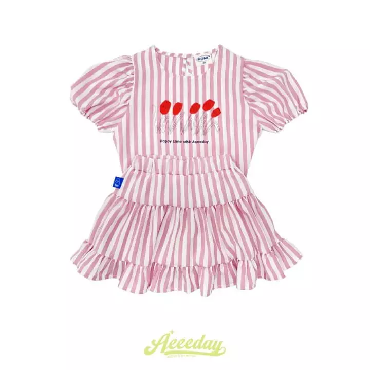 Aeeeday - Korean Children Fashion - #kidsshorts - Tulip Stripes Top Bottom Set