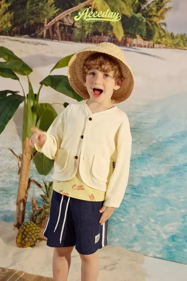 Aeeeday - Korean Children Fashion - #kidzfashiontrend - Line Denim Shorts - 11