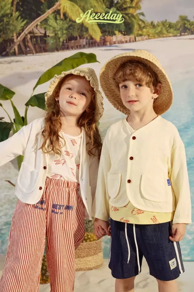 Aeeeday - Korean Children Fashion - #toddlerclothing - Friends Cardigan - 7