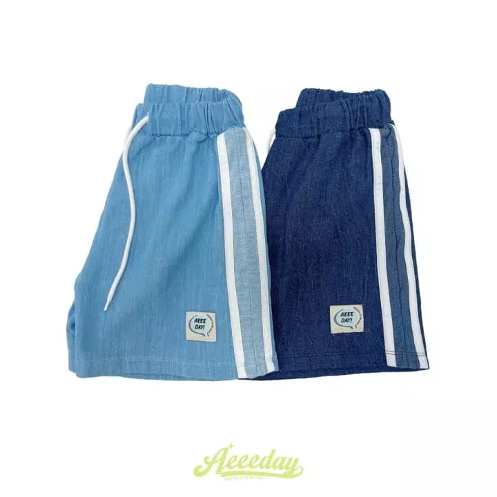 Aeeeday - Korean Children Fashion - #toddlerclothing - Line Denim Shorts - 2