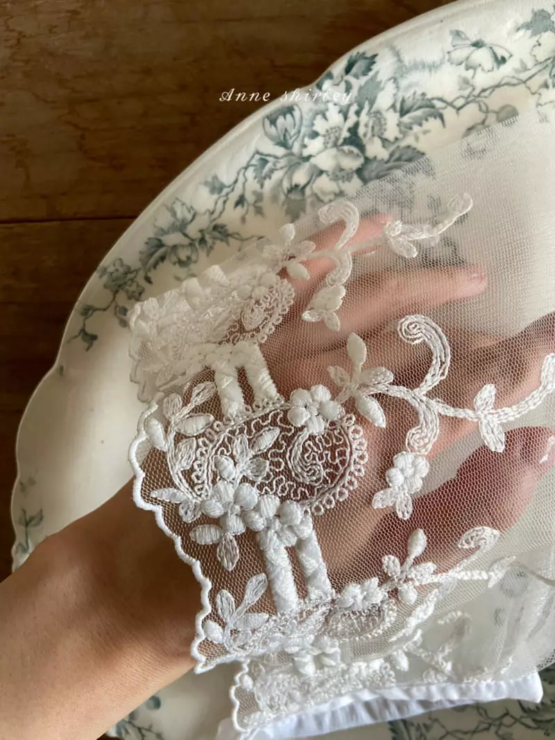 Anne Shirley - Korean Baby Fashion - #babyoninstagram - Wisper Lace Bonnet - 11