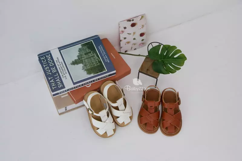 Babyzzam - Korean Children Fashion - #discoveringself - A117 Letter Sandals - 2